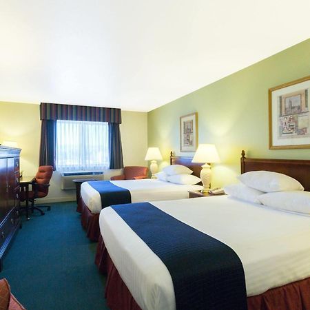 Hotel Super 8 By Wyndham Montpelier Exterior foto
